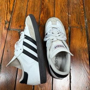 Adidas Men's White and Black Samba Sneakers